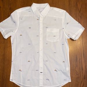 Short Sleeve GAP Button Down (NWOT)